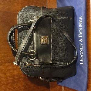 Black leather shoulder bag with original protective bag